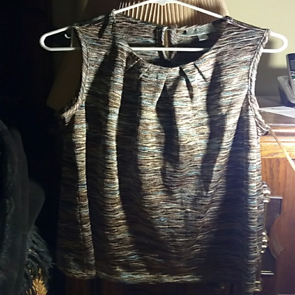 Dress Barn Sleeveless Shell Top - Picture 2 of 9